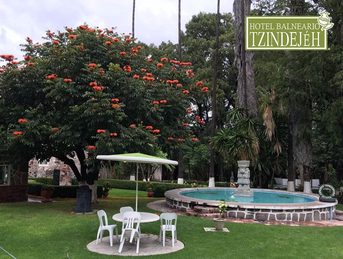 Hotel Balneario Tzindejeh Tasquillo Bagian luar foto