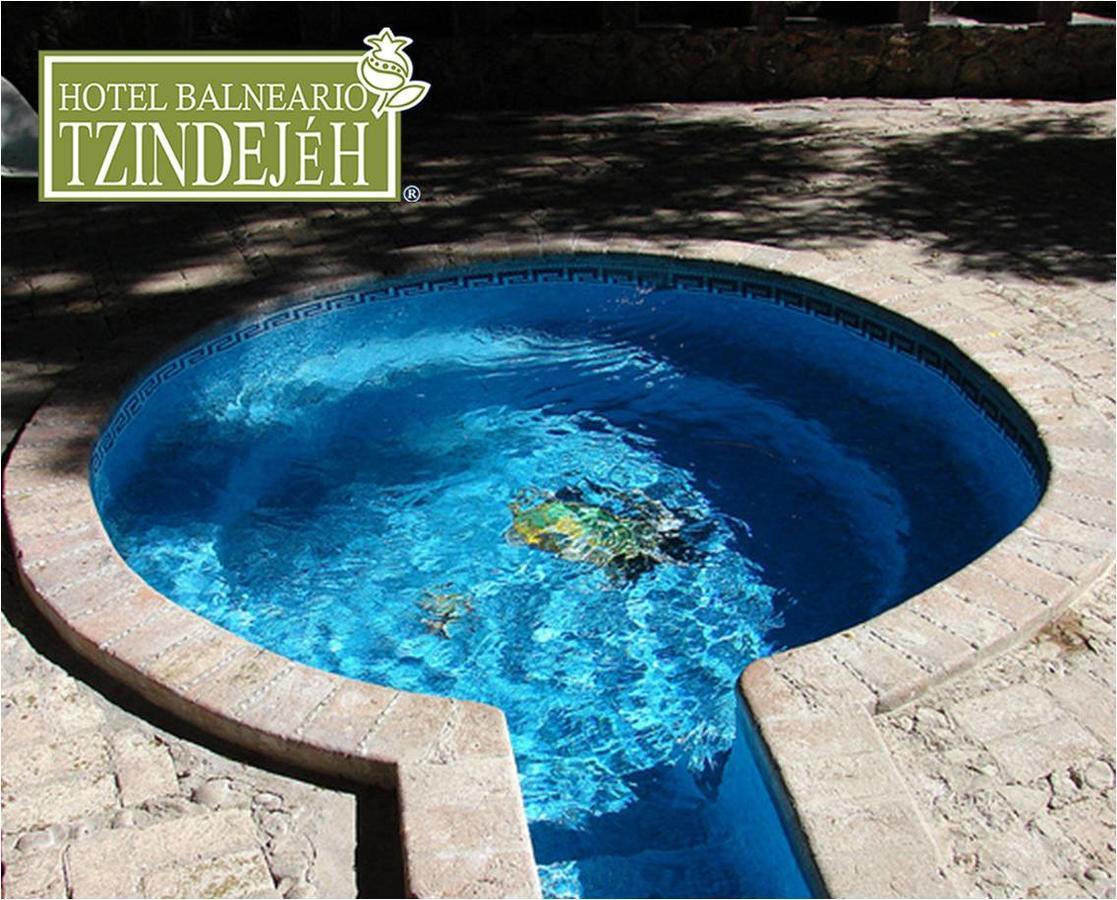 Hotel Balneario Tzindejeh Tasquillo Bagian luar foto