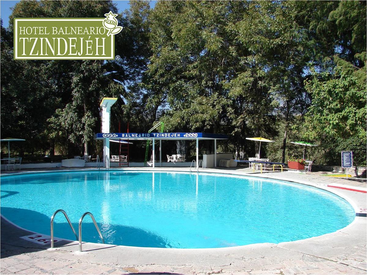 Hotel Balneario Tzindejeh Tasquillo Bagian luar foto