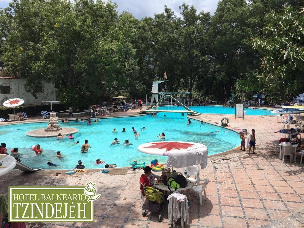 Hotel Balneario Tzindejeh Tasquillo Bagian luar foto